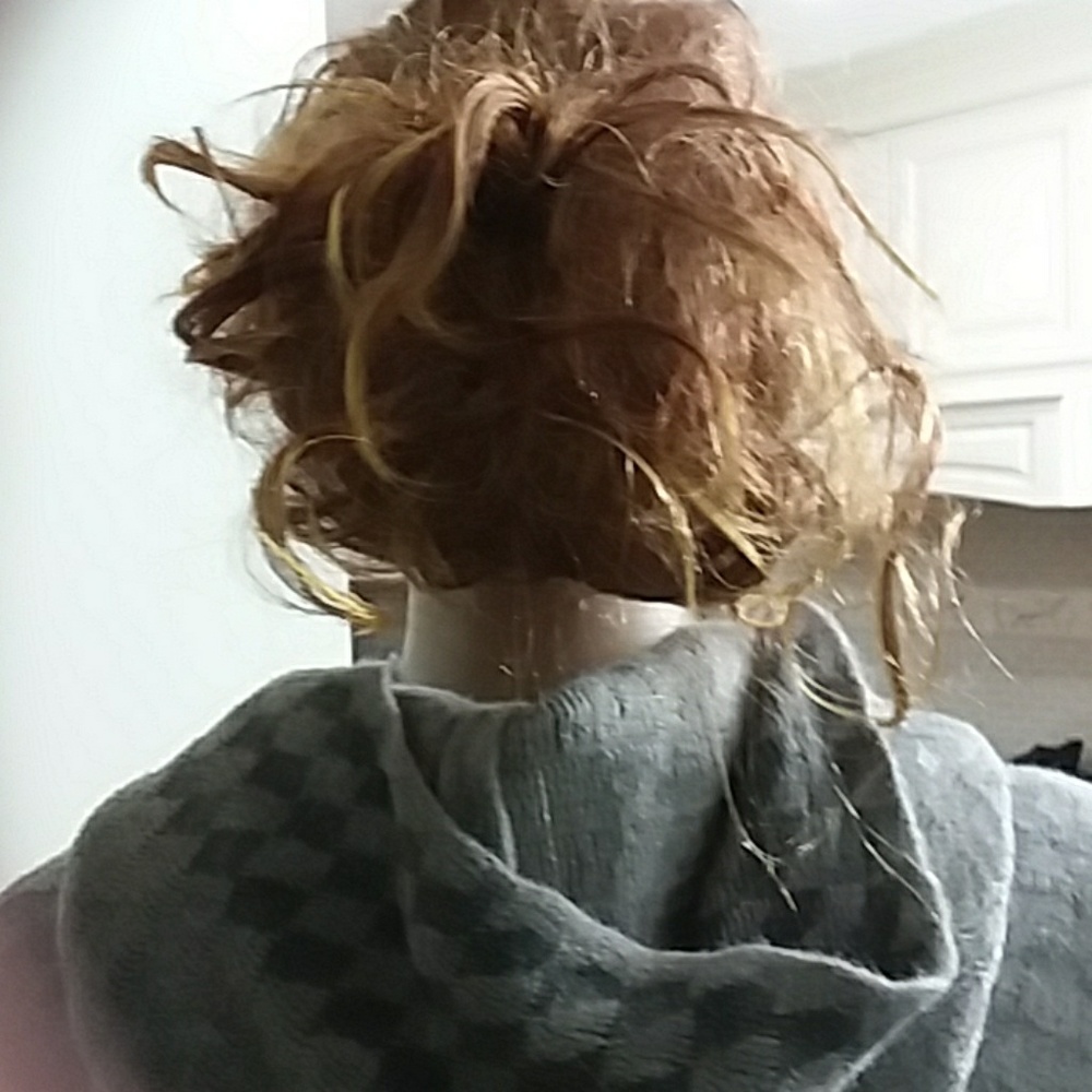 Poncho - Picture 3 of 8